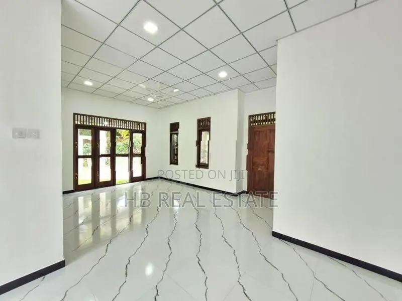 Newly Build Luxury Single Storey House for Sale Diyagama