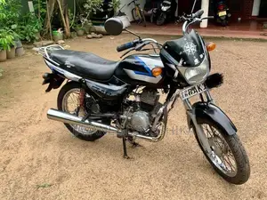 Bajaj CT100 2013