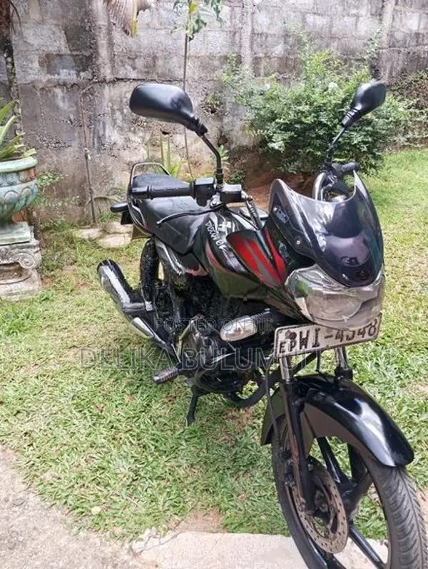 Bajaj Discover 150 2011