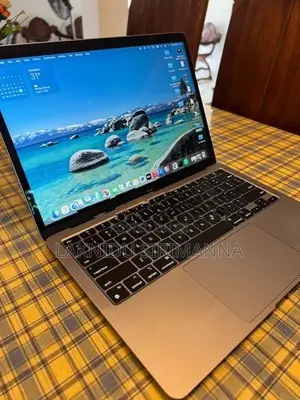 Apple MacBook Air M1