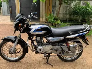 Bajaj CT100 2013
