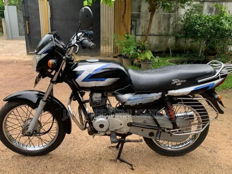 Bajaj CT100 2013