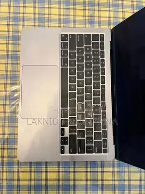 Apple MacBook Air M1