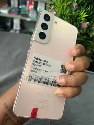 Samsung Galaxy S22 (Used)