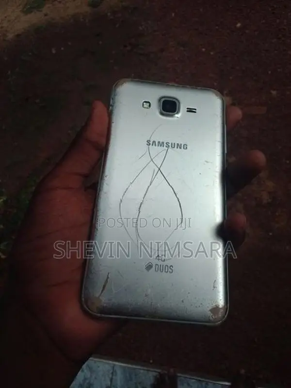 Samsung Galaxy J7 (Used)