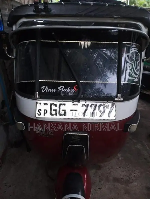 Bajaj RE 2000