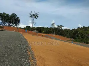 කලුතර නේවාසික බිම් කොටස්