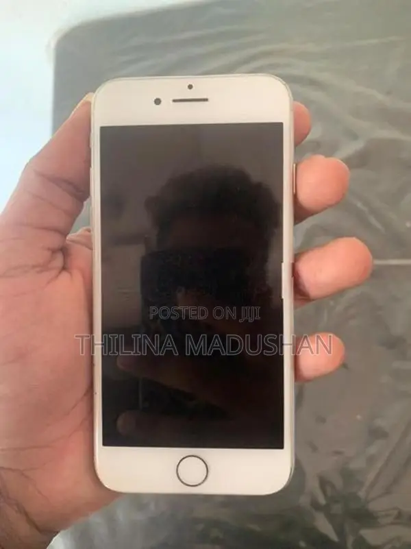 Apple iPhone 7 (Used)