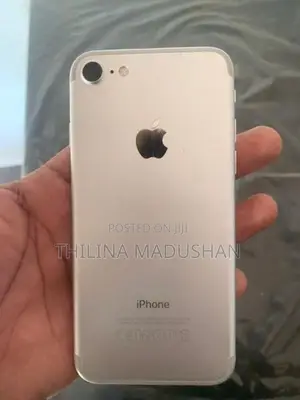 Apple iPhone 7 (Used)