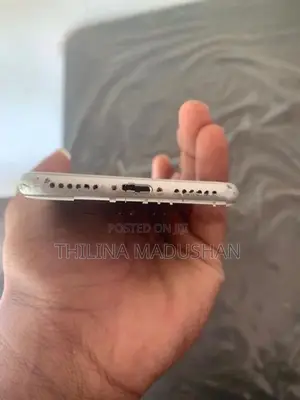 Apple iPhone 7 (Used)