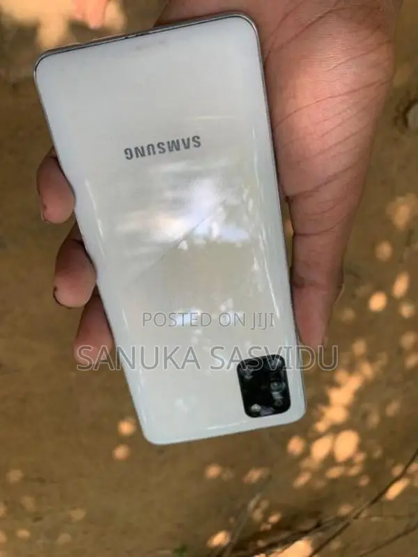 Samsung Galaxy A31 64gb (Used)