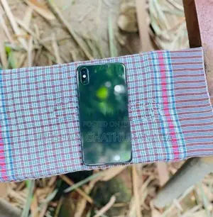 Apple iPhone XS (Used)