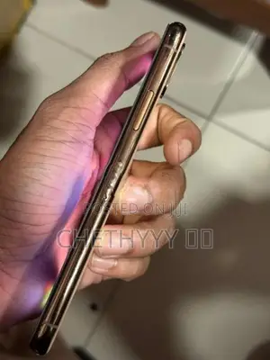 Apple iPhone XS (Used)