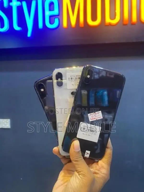 Apple iPhone X 256GB (Used)