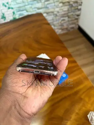 Samsung Galaxy S22 8GB 256GB 5G (Used)