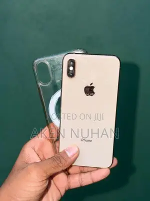 Apple iPhone XS (Used)