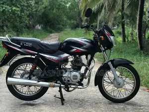 Bajaj CT100 2017