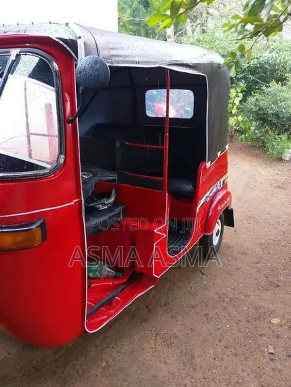Bajaj RE 205 1980
