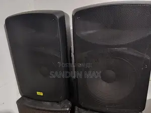 Studio Master Speakers Powerd