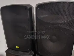 Studio Master Speakers Powerd