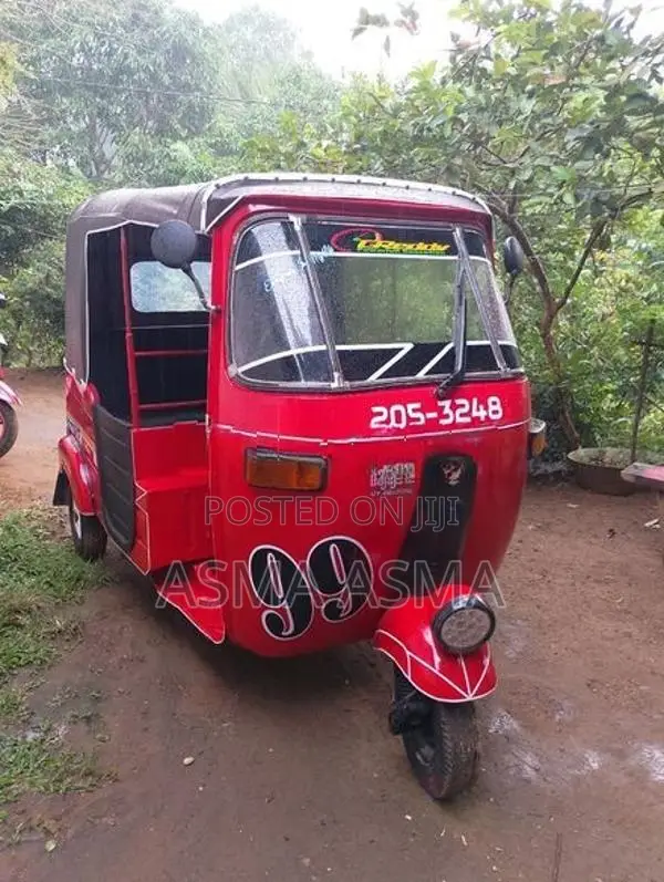 Bajaj RE 205 1980