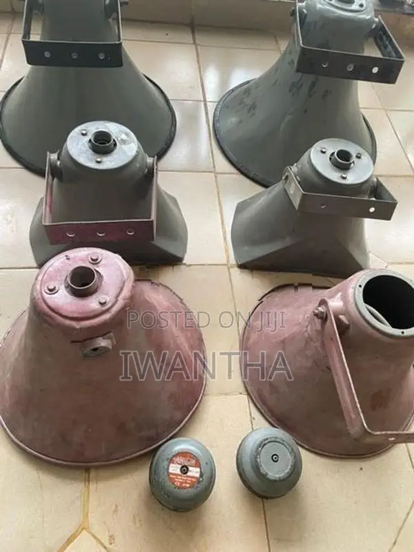 Ahuja Amplifier and Speakers