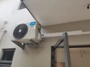 12000BTU Midea Non-Inverter Air Conditioner