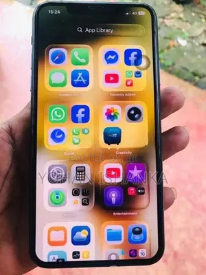 Apple iPhone 11 Pro Max (Used)