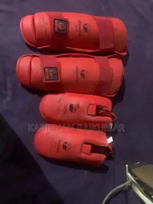 Boxing Knee Guard with Gloves