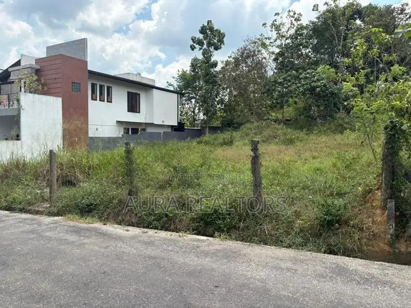 Land for sale in Malabe (P-58)