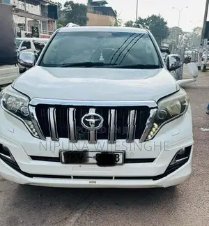 Toyota Land Cruiser Prado 2013