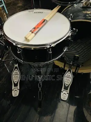 Acoustic Drum Set (tama Imperial Star)