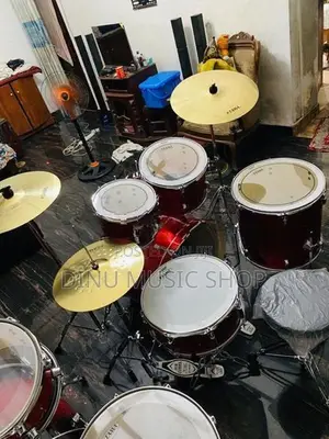 Acoustic Drum Set