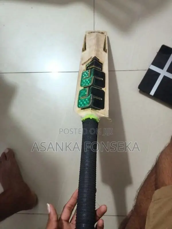 SS Leather Bat
