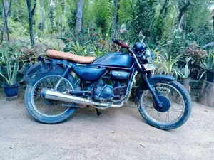 Hero CD 100 2006