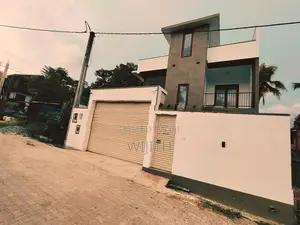 Brand New Three Storey House for Sale in Piliyandala