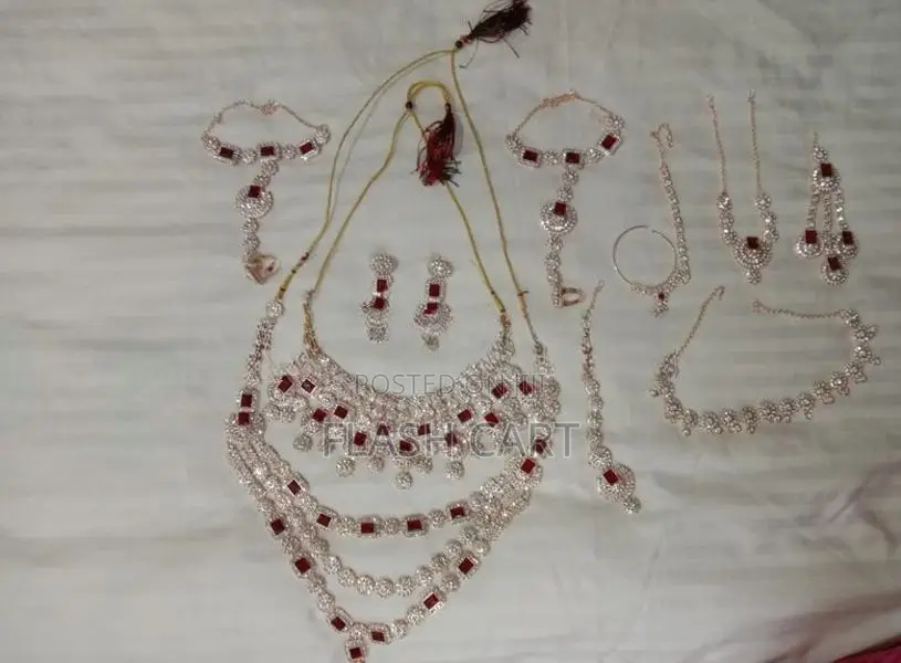 Jewellery Set 8 Pieces