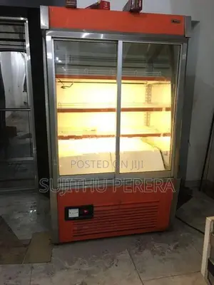 Industrial Bottle Cooler with Vegetable