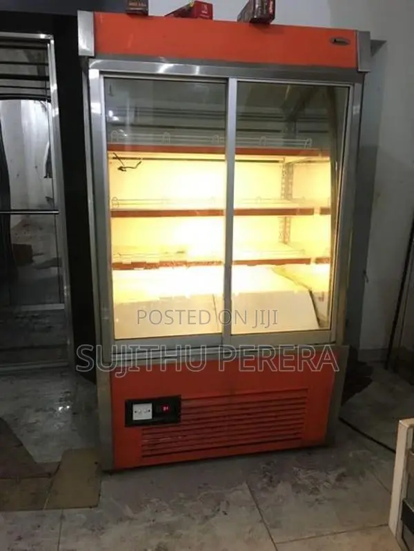 Industrial Bottle Cooler with Vegetable