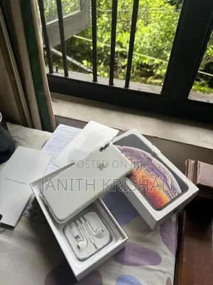 Apple iPhone XS Max 256GB (Used)
