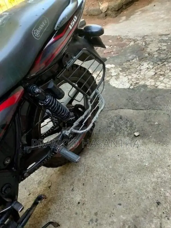 Bajaj Discover 150 2011
