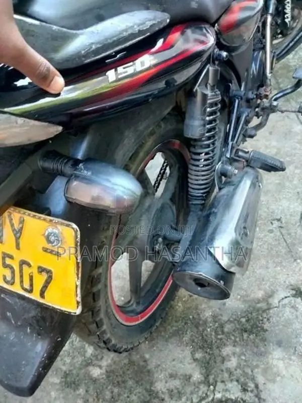 Bajaj Discover 150 2011