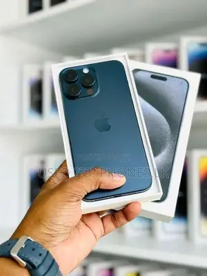 Apple iPhone 15 Pro Max 256GB (Used)