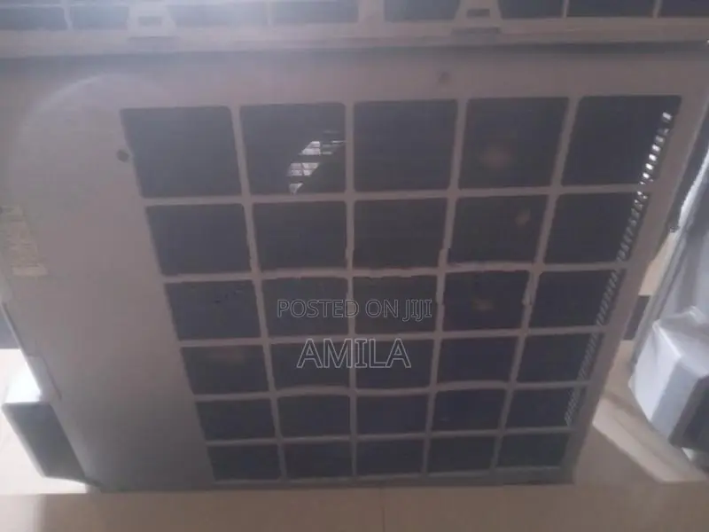 LG Non inverter 12000 BTU