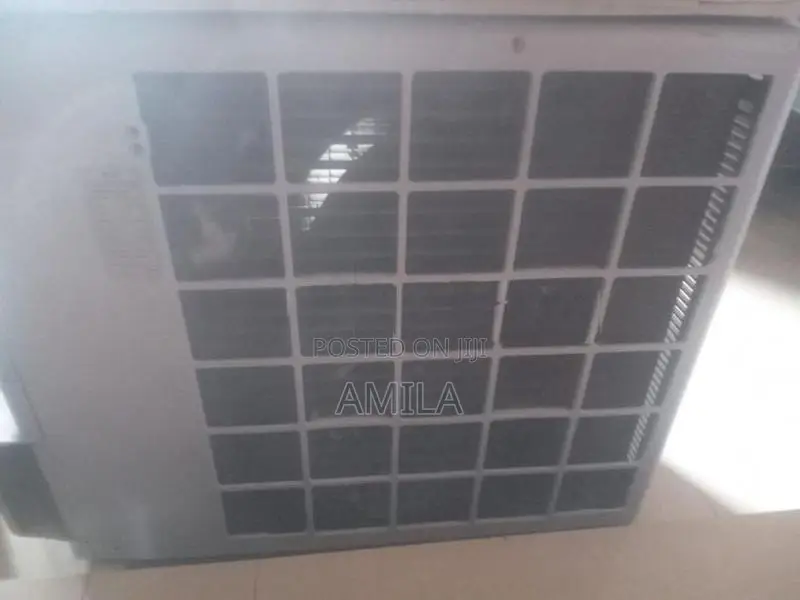 LG Non inverter 12000 BTU