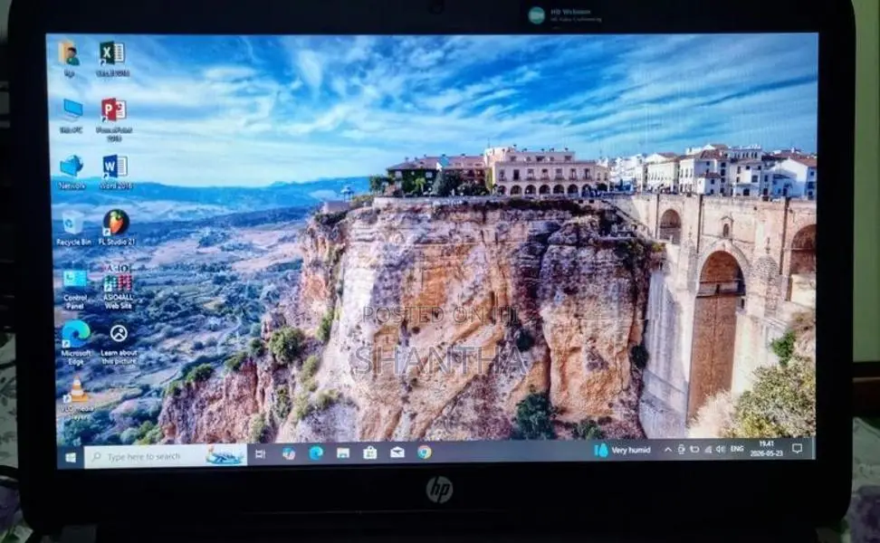 HP i7 Laptop