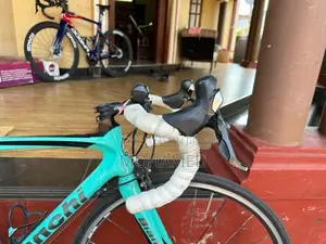 Bianchi Via Nirone 7 Road Bicycle – Carbon Frame