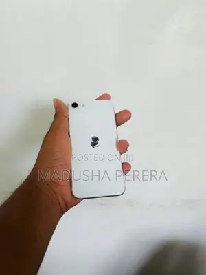 Apple iPhone SE 2 (Used)