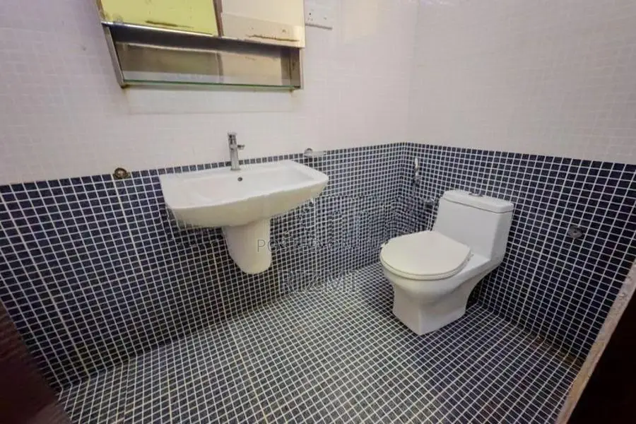 Fully Furnished 3BR Luxury Apartment Sale in Wellawatta