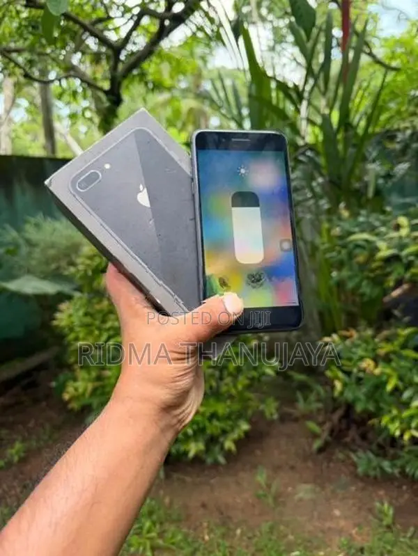 Apple iPhone 8 Plus 64GB (Used)